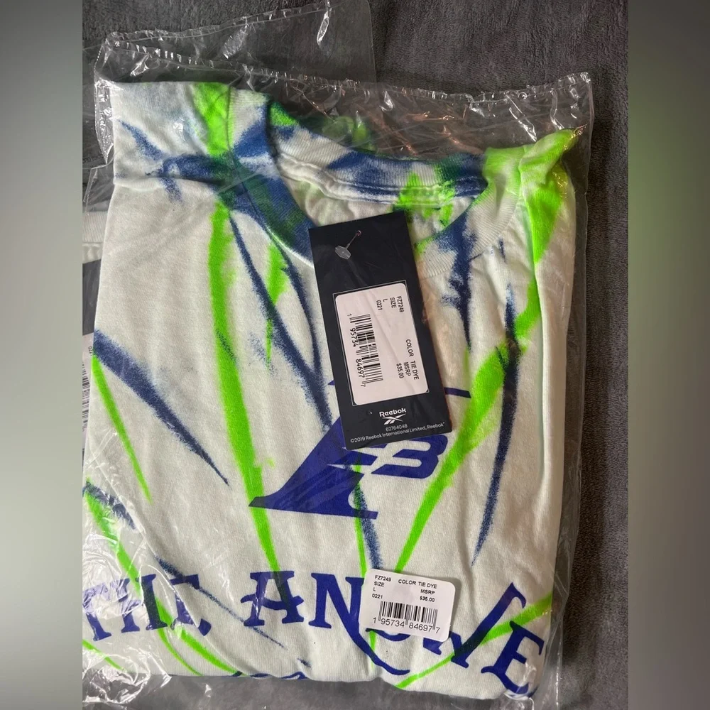 Reebok Allen Iverson Bulldog T-Shirt - Brand New White,Green & Blue - Tie Dye - Picture 7 of 8